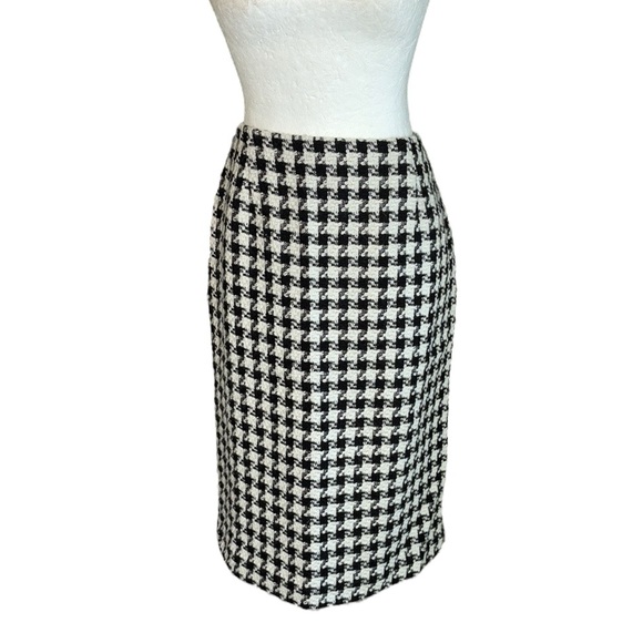 Diane Von Furstenberg Vintage 80s 90s Black & White Houndstooth Pencil Skirt10